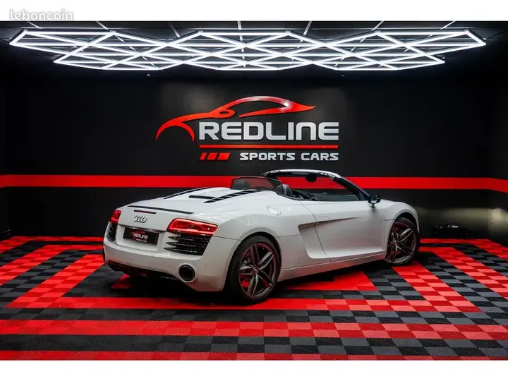 Audi R8 2014 photo 4