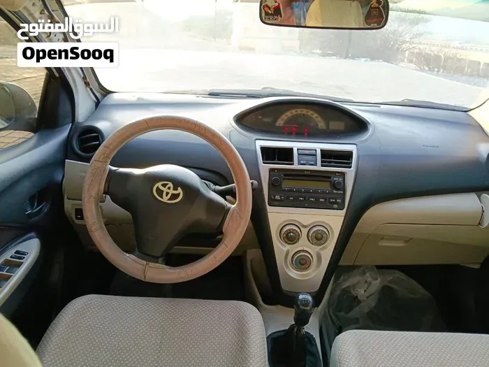 Toyota Yaris 2008 photo 3