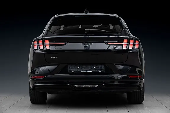 Ford Mustang Mach-E 2023 photo 4