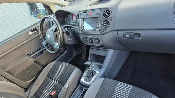 Volkswagen Golf Plus 2009 photo 2