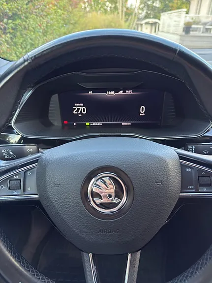 Skoda Superb 2019 photo 5
