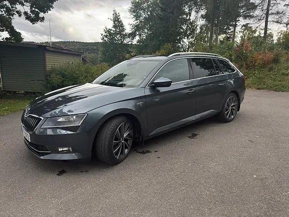 Skoda Superb 2019 photo 3