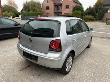 Volkswagen Polo 2008 photo 3