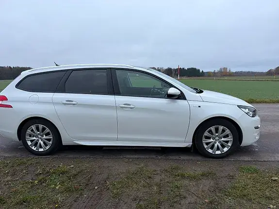 Peugeot 308 Sw 2016 photo 2