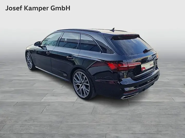 Audi A4 Avant 2023 photo 3