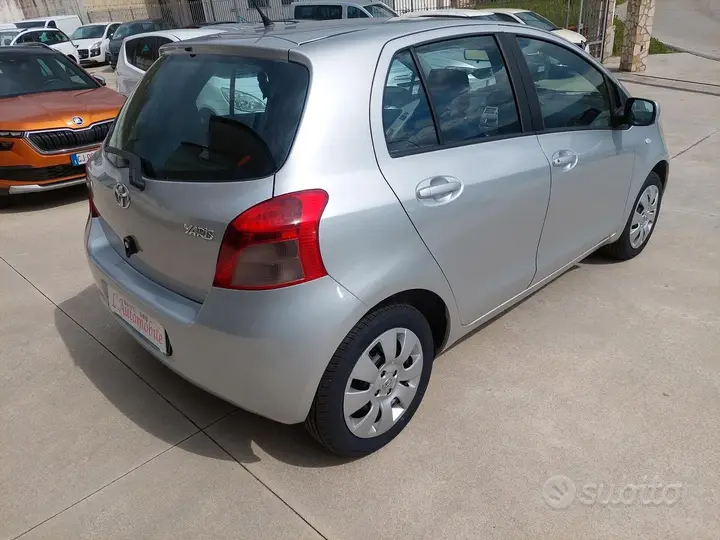 Toyota Yaris 2007 photo 5