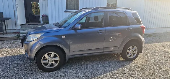 Daihatsu Terios 2006 photo 2
