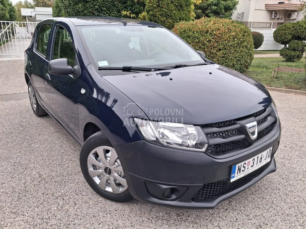 Dacia Sandero 2015 photo 2