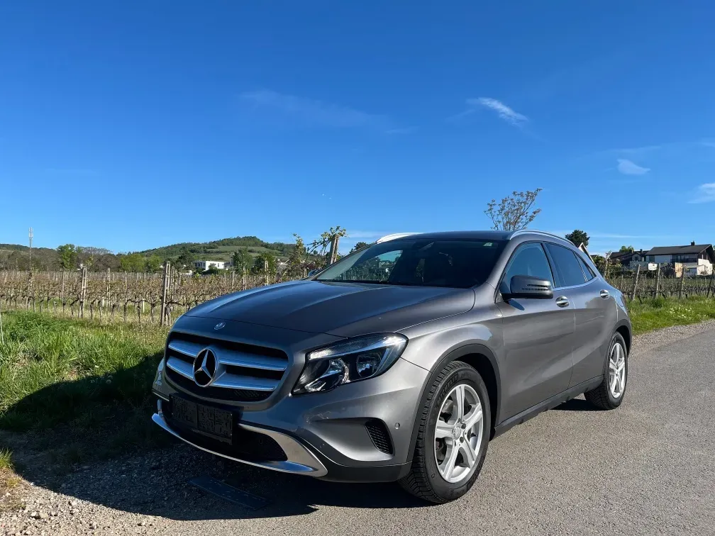 Mercedes-Benz Gla 2016 photo 2