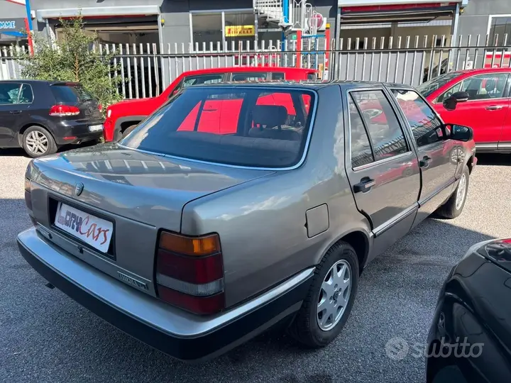 Lancia Thema 1986 photo 4