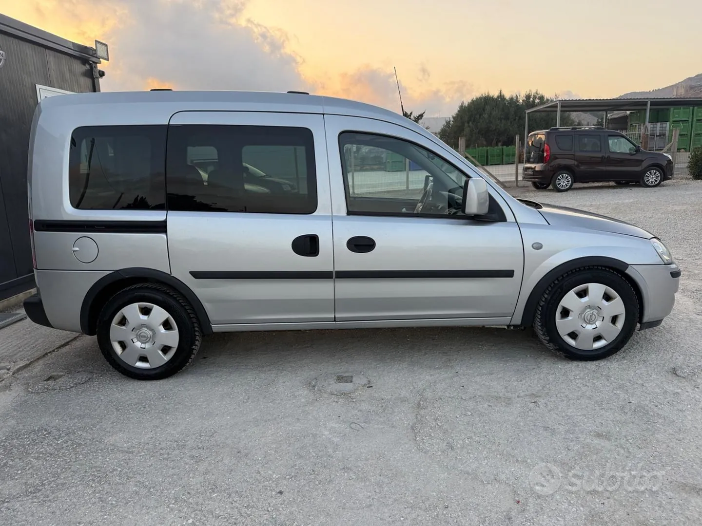 Opel Combo 2011 photo 4