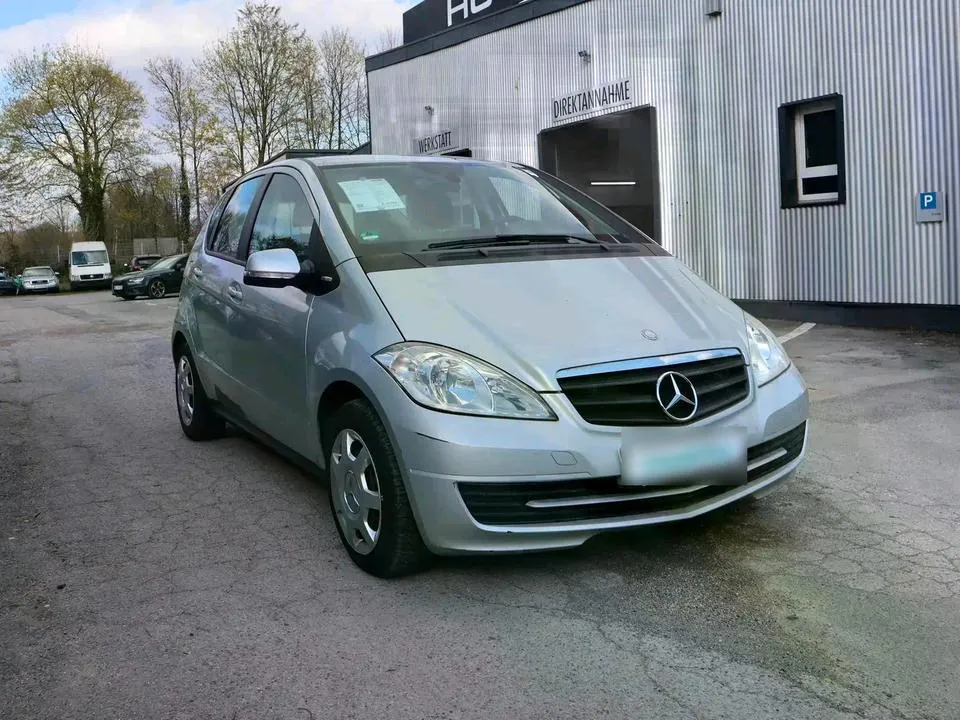 Mercedes-Benz A160