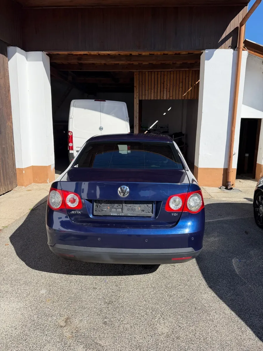 Volkswagen Jetta 2005 photo 3