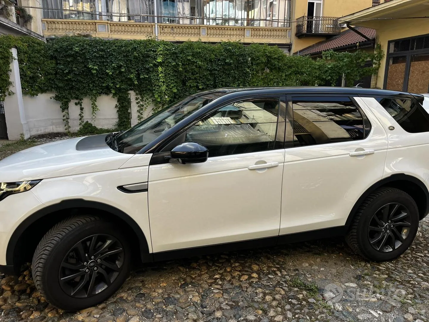 Land Rover Discovery Sport 2015 photo 5