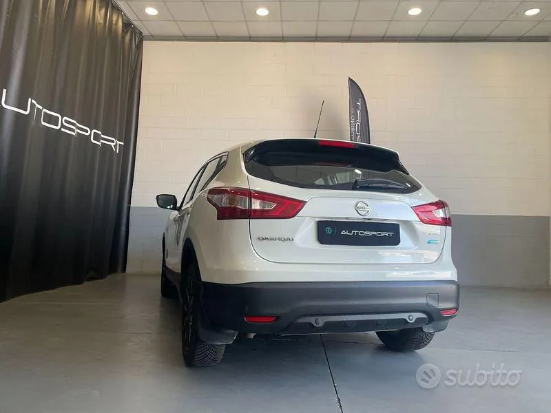 Nissan Qashqai 2015 photo 4