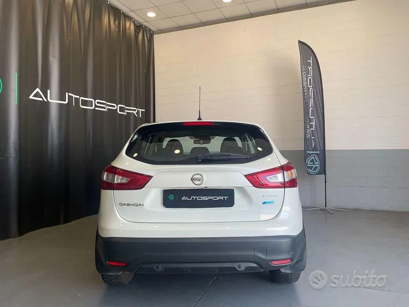 Nissan Qashqai 2015 photo 5