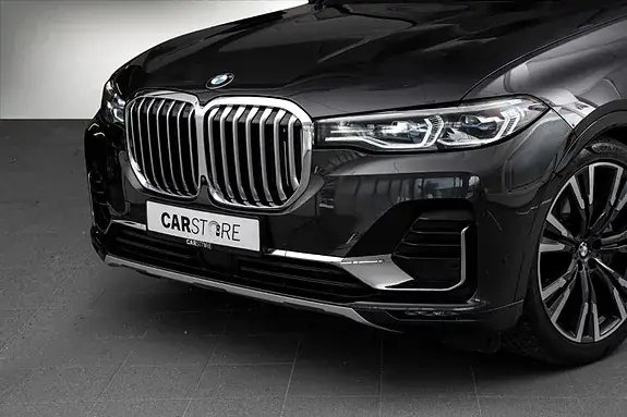 BMW X7 2021 photo 2