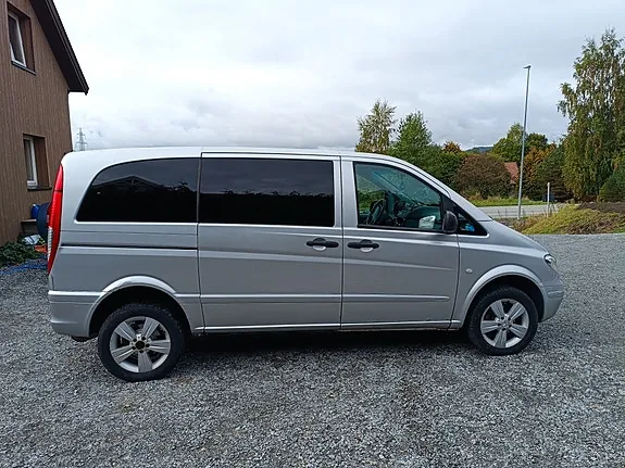 Mercedes-Benz Vito 115 2010 photo 2