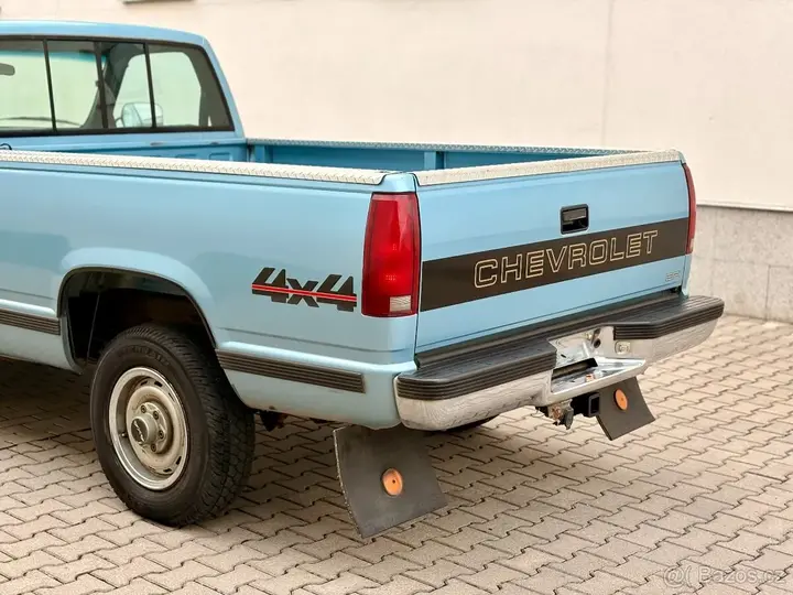 Chevrolet K2500 1989 photo 3
