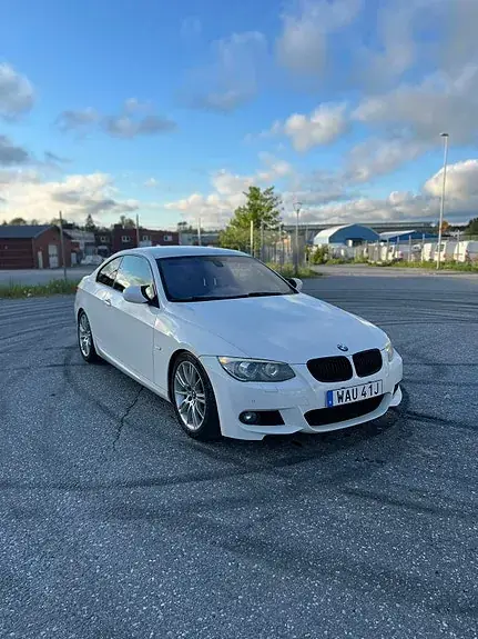 BMW 335D 2011 photo 2