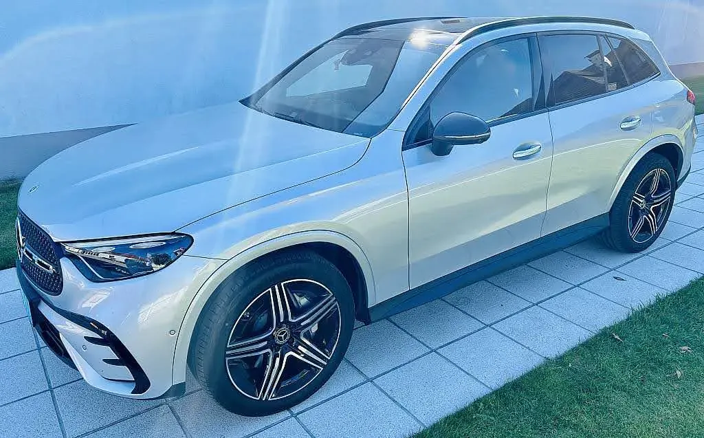 Mercedes-Benz Glc-Class 2023 photo 2