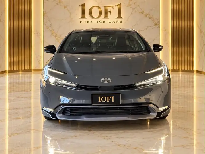 Toyota Prius 2024 photo 2