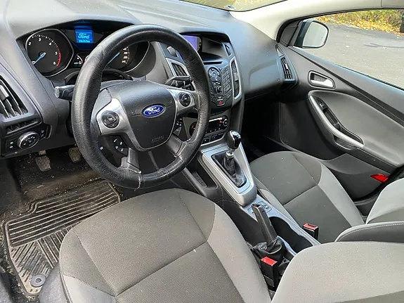 Ford Focus 2011 photo 4
