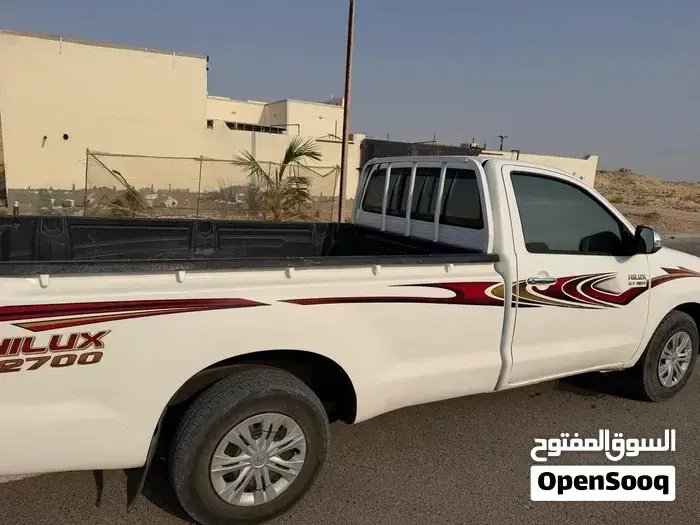 Toyota Hilux 2015 photo 2