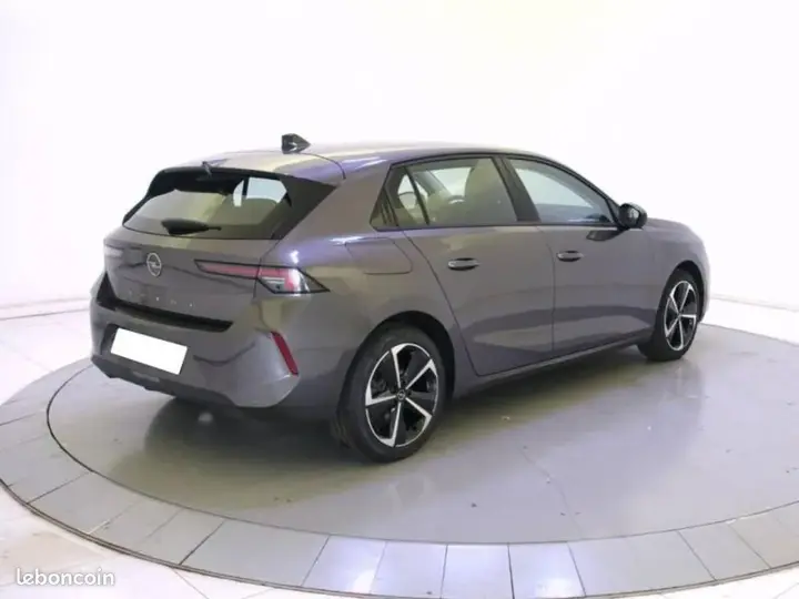 Opel Astra 2024 photo 4