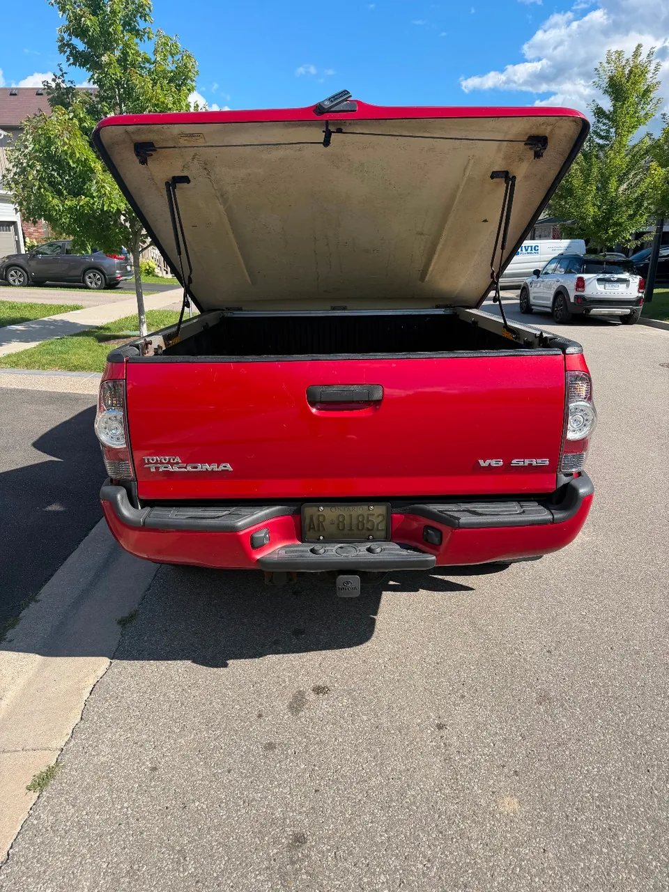Toyota Tacoma 2010 photo 2