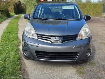 Nissan Note 2011 photo 3