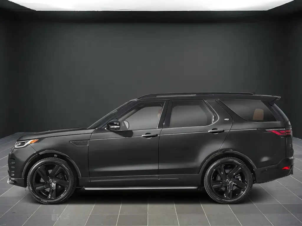Land Rover Discovery 2025 photo 3