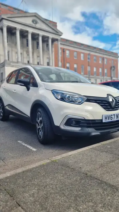 Renault Captur 2018 photo 2