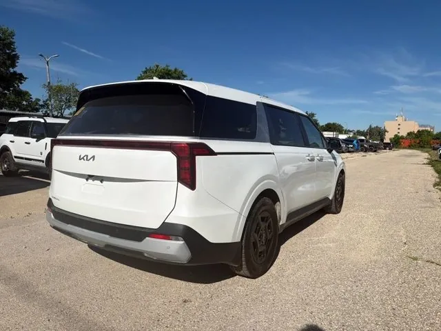 Kia Carnival 2025 photo 5