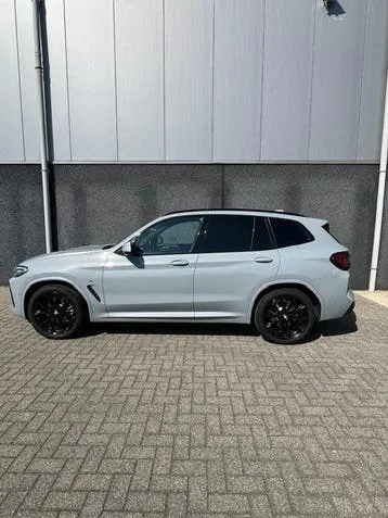 BMW X3 2022 photo 2