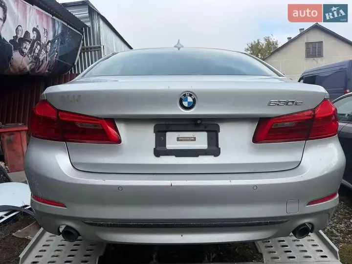 BMW 5 Series 2018 photo 4