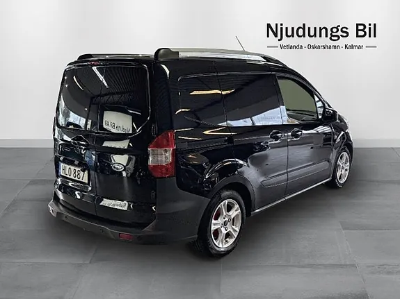 Ford Transit Courier 2015 photo 3