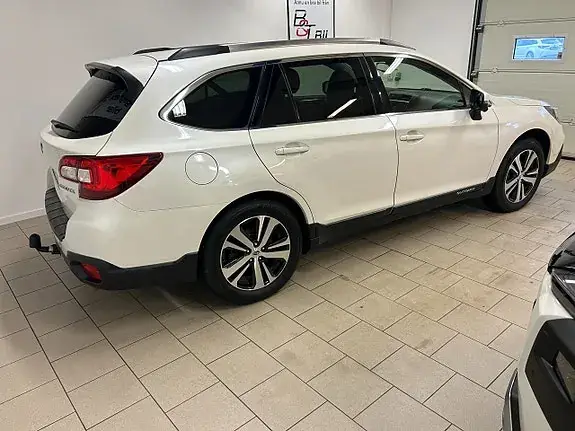 Subaru Outback 2019 photo 3