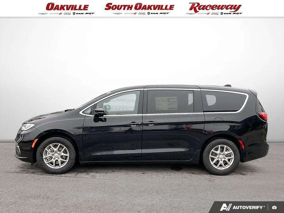 Chrysler Pacifica 2026 photo 3