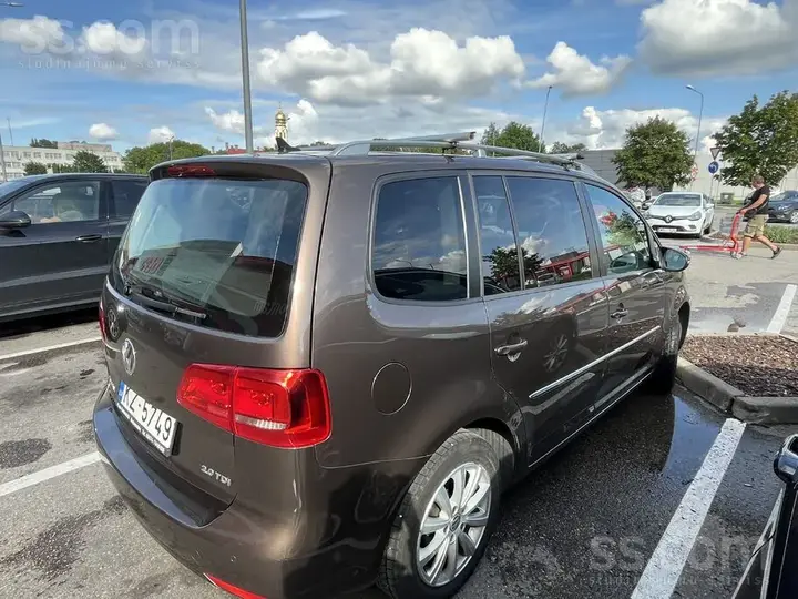 Volkswagen Touran 2014 photo 5