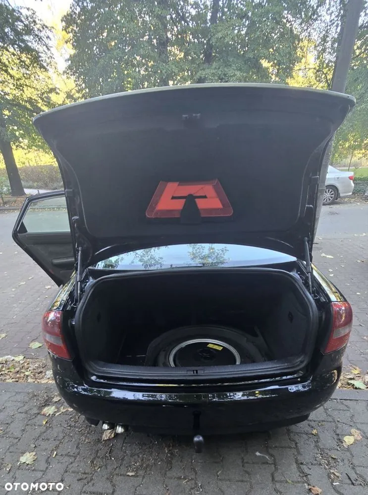 Audi A6 Limousine 2004 photo 3