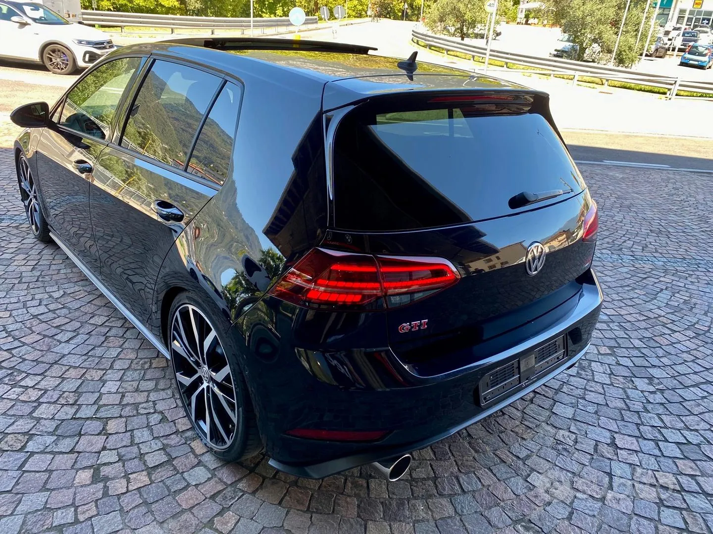 Volkswagen Golf Gti 2020 photo 3