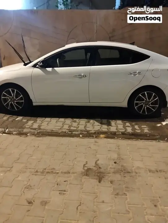 Hyundai Elantra 2020 photo 5