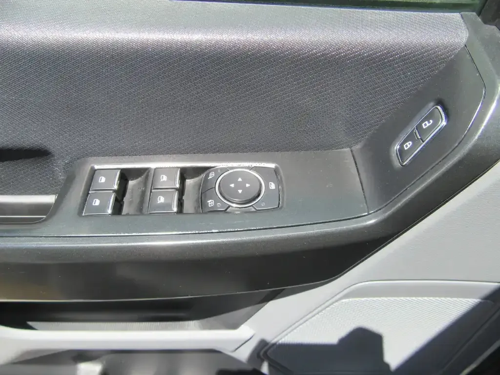 Ford F-150 2024 photo 3