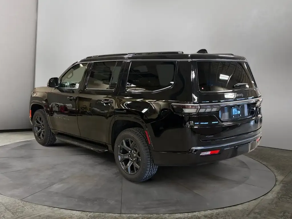 Jeep Grand Wagoneer 2026 photo 3