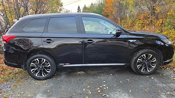 Mitsubishi Outlander 2017 photo 3