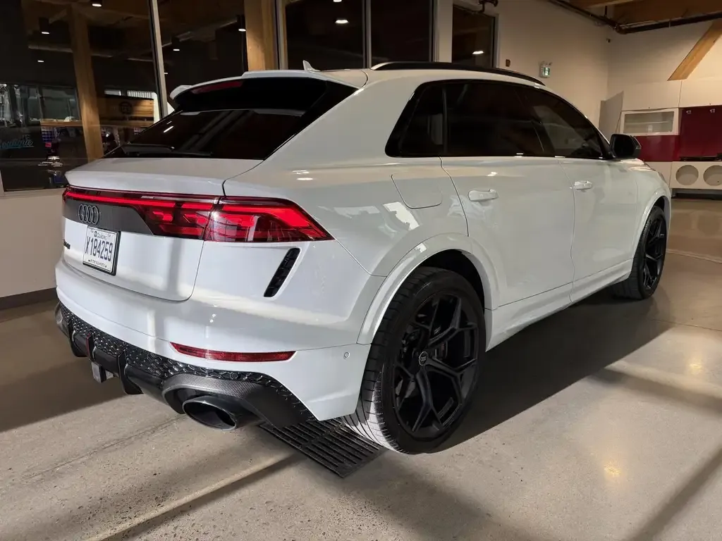 Audi Rs Q8 2025 photo 4