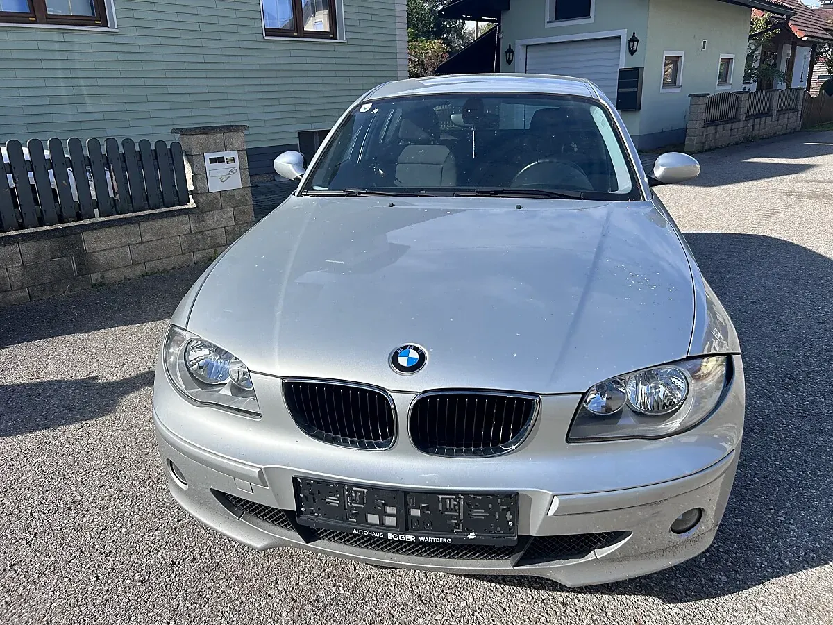 BMW 1 Series 2006 photo 2