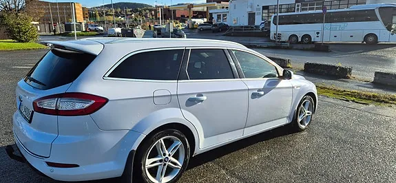 Ford Mondeo 2013 photo 4