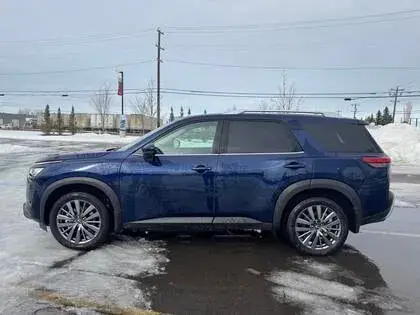 Nissan Pathfinder 2024 photo 2